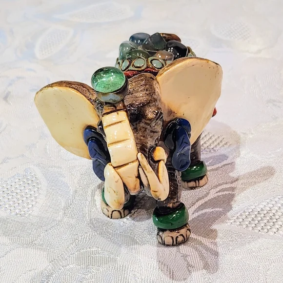 Aztec elephant - Picture 3 of 9